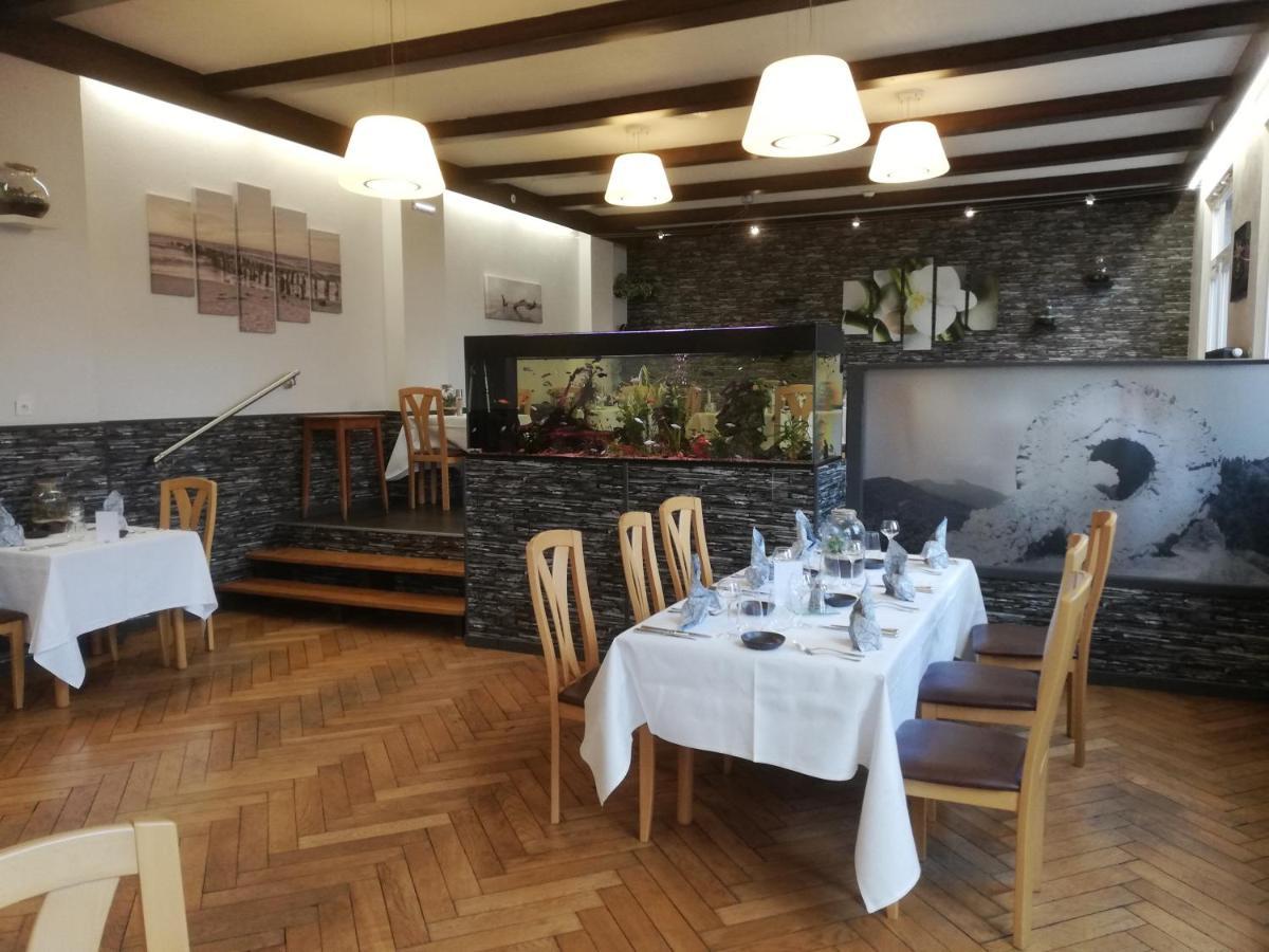 תאן Hotel Restaurant Le Moschenross מראה חיצוני תמונה